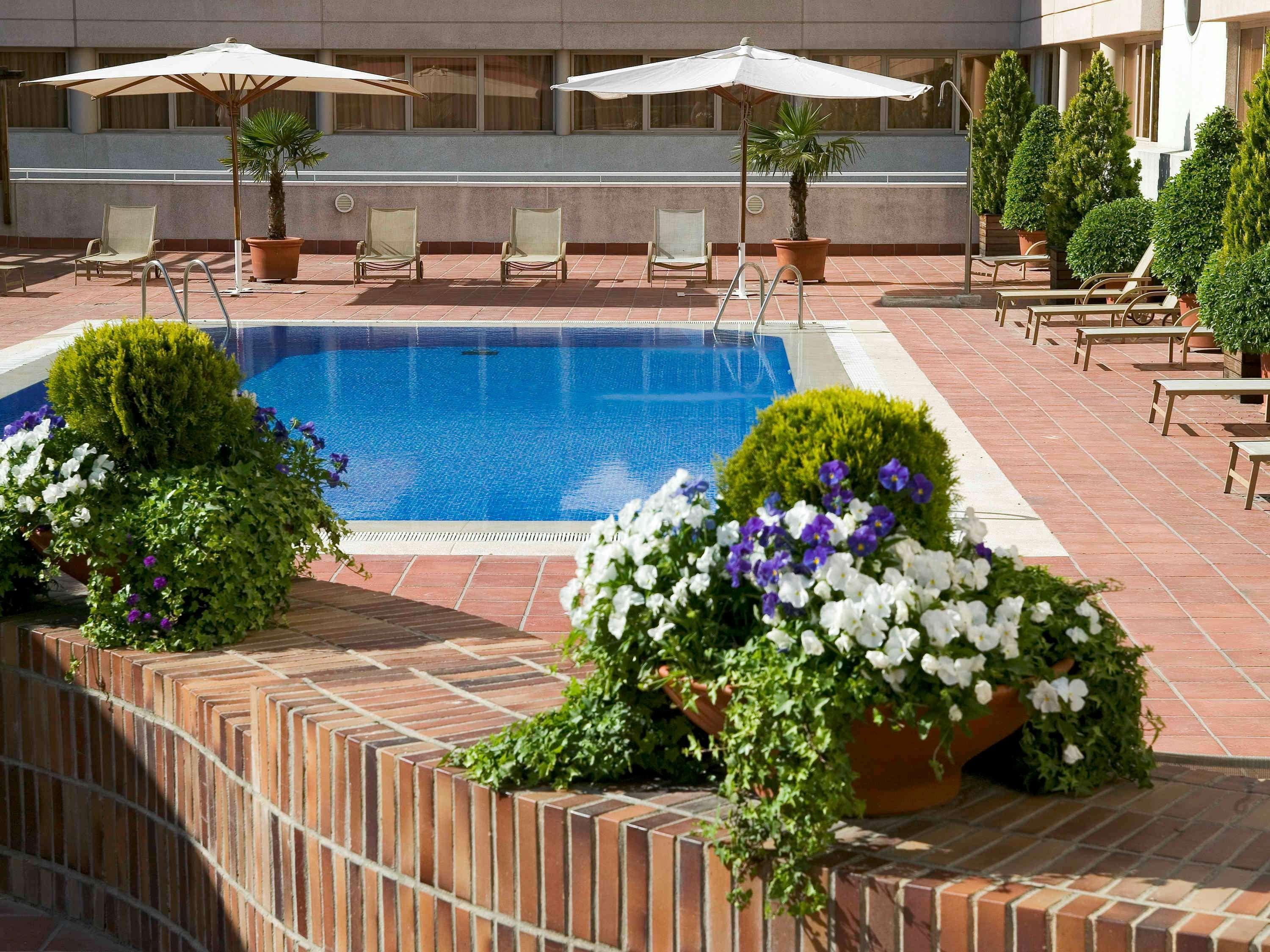 Novotel Campo De Las Naciones Мадрид Экстерьер фото