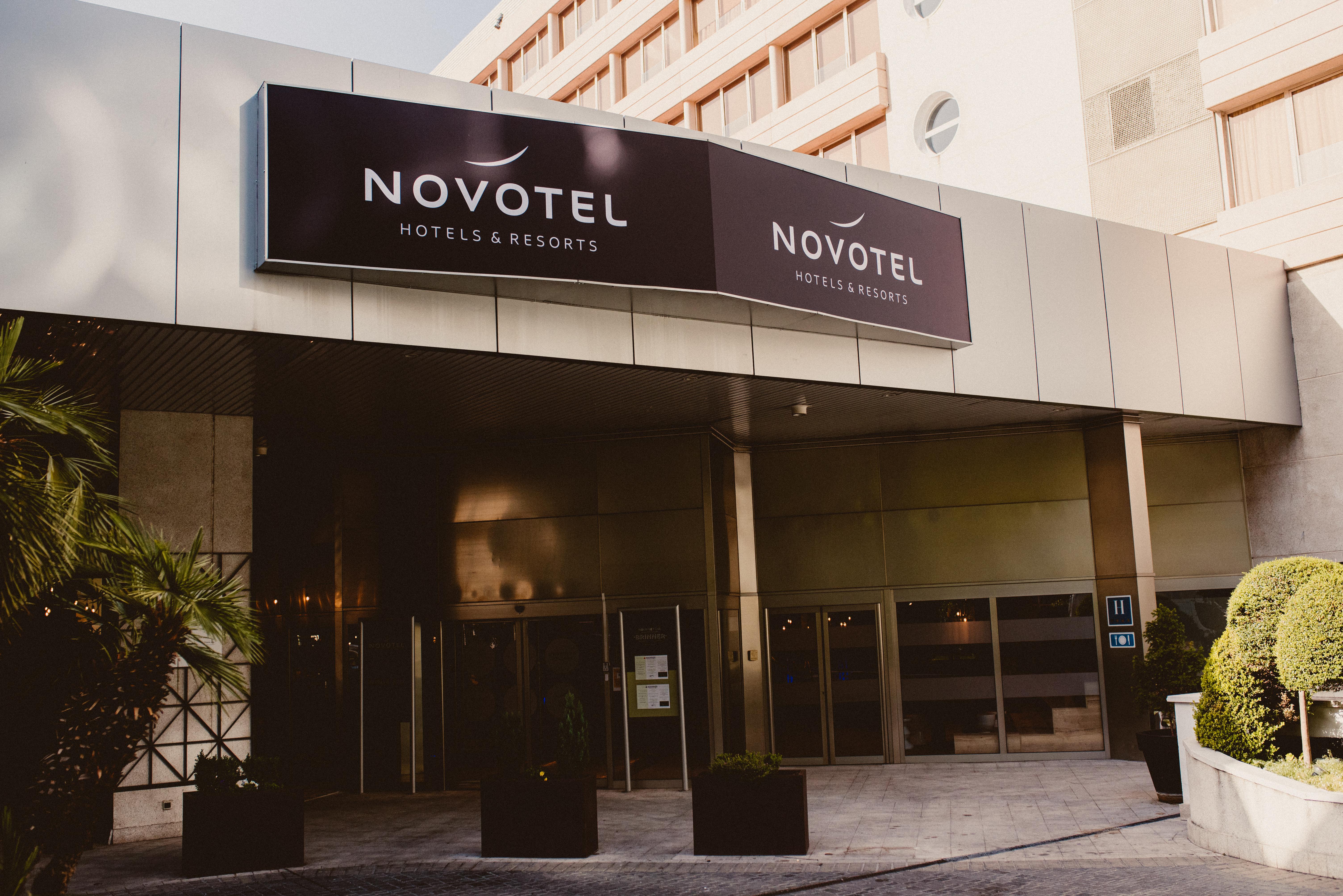 Novotel Campo De Las Naciones Мадрид Экстерьер фото